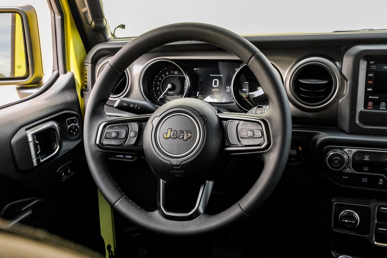 Jeep Wrangler 4xe Vehicle Main Gallery Image 17