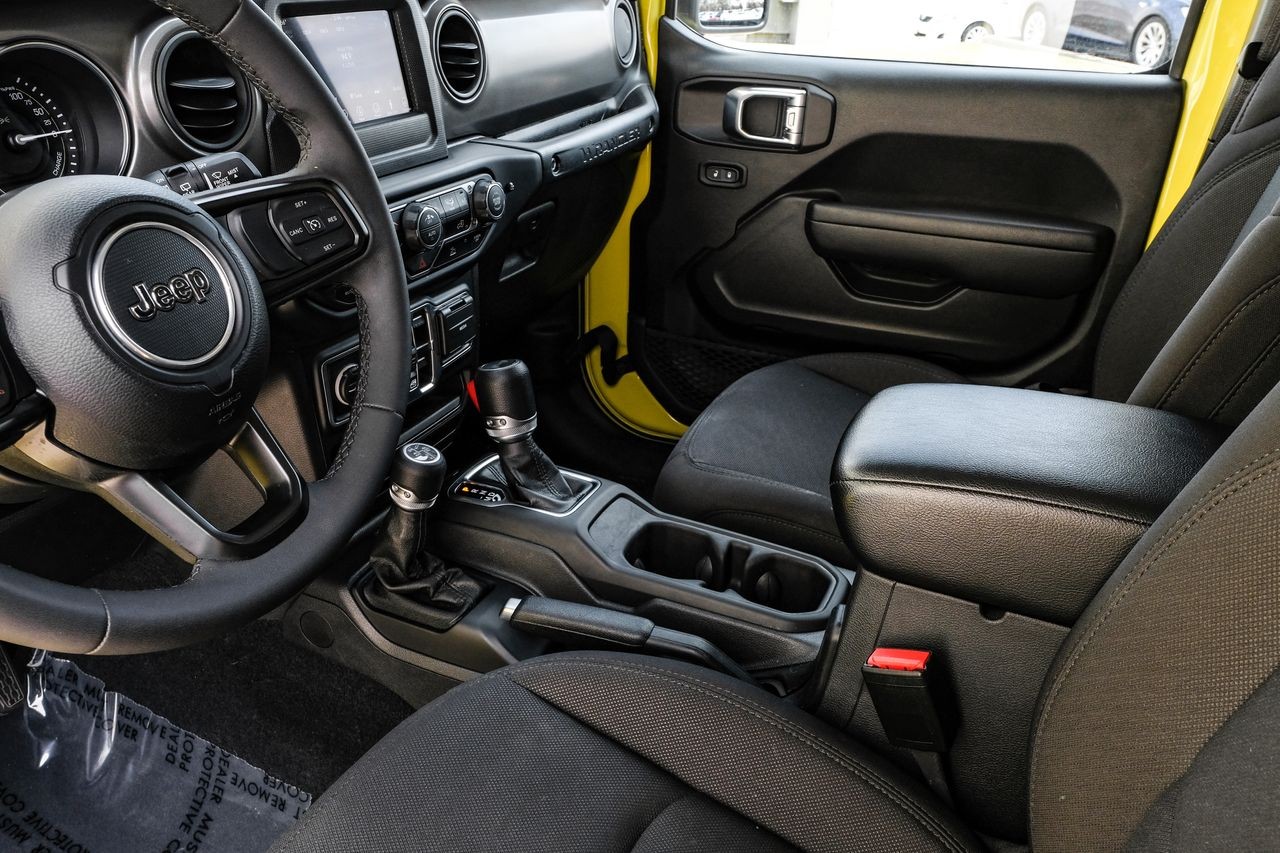 Jeep Wrangler 4xe Vehicle Main Gallery Image 25