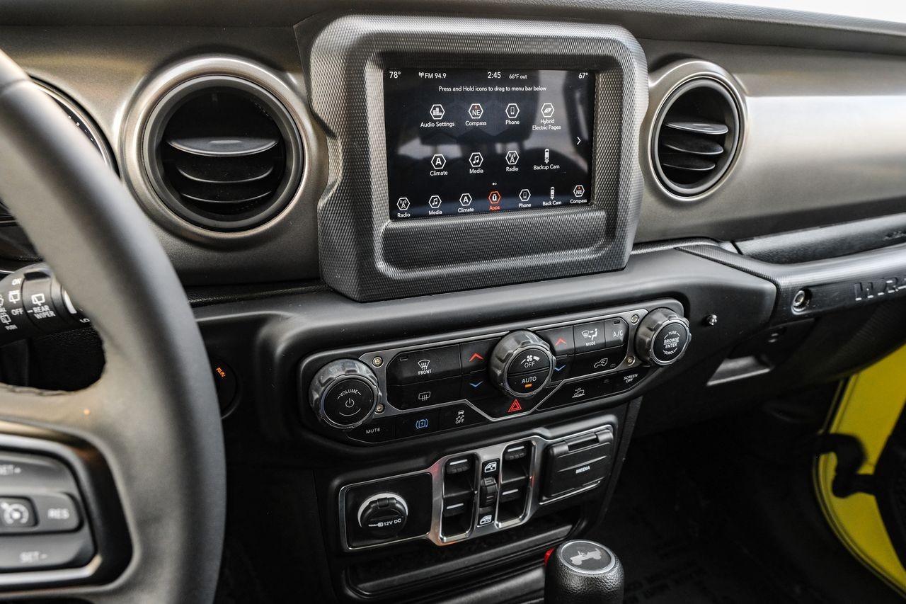 Jeep Wrangler 4xe Vehicle Main Gallery Image 28