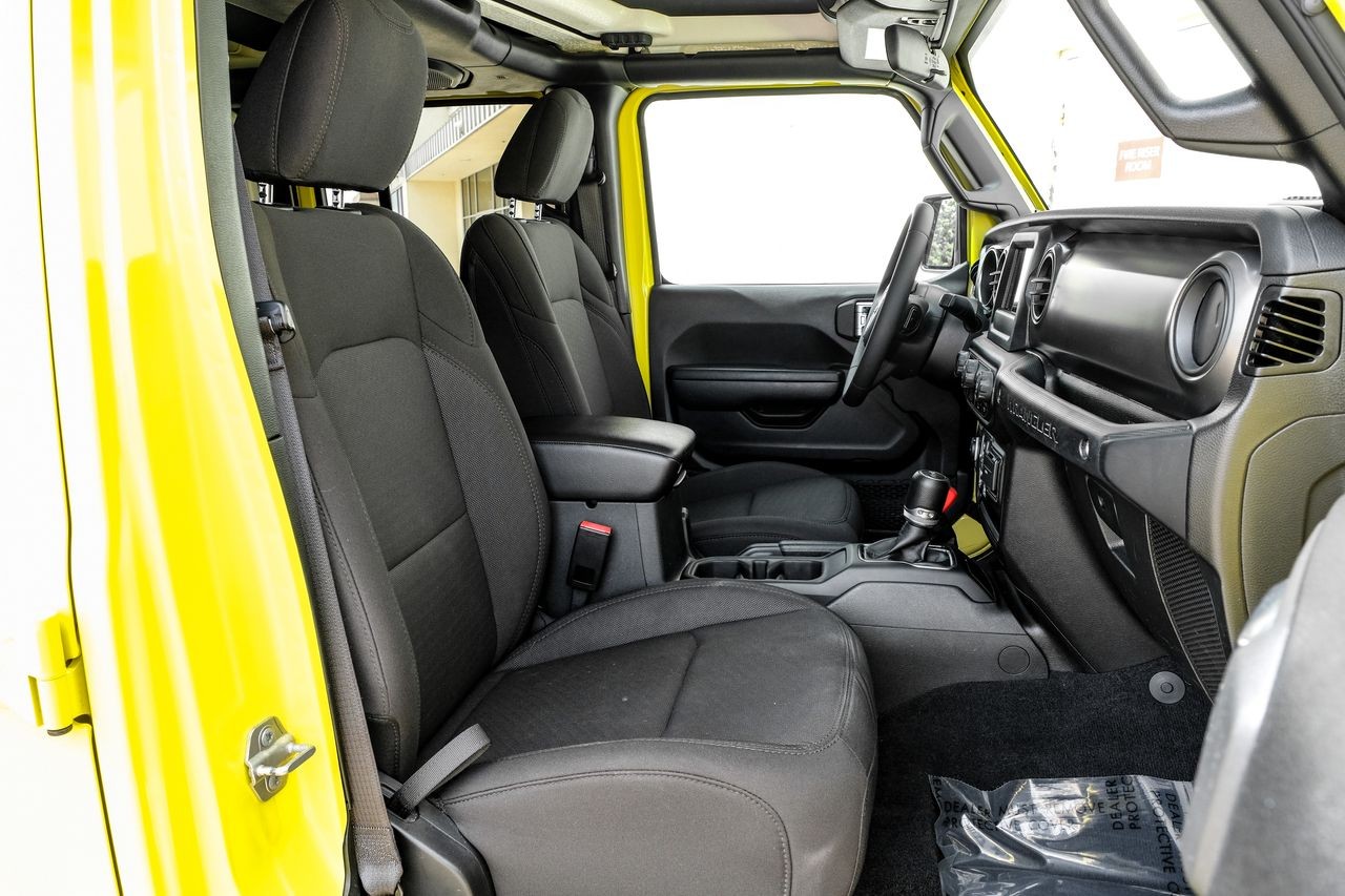 Jeep Wrangler 4xe Vehicle Main Gallery Image 34