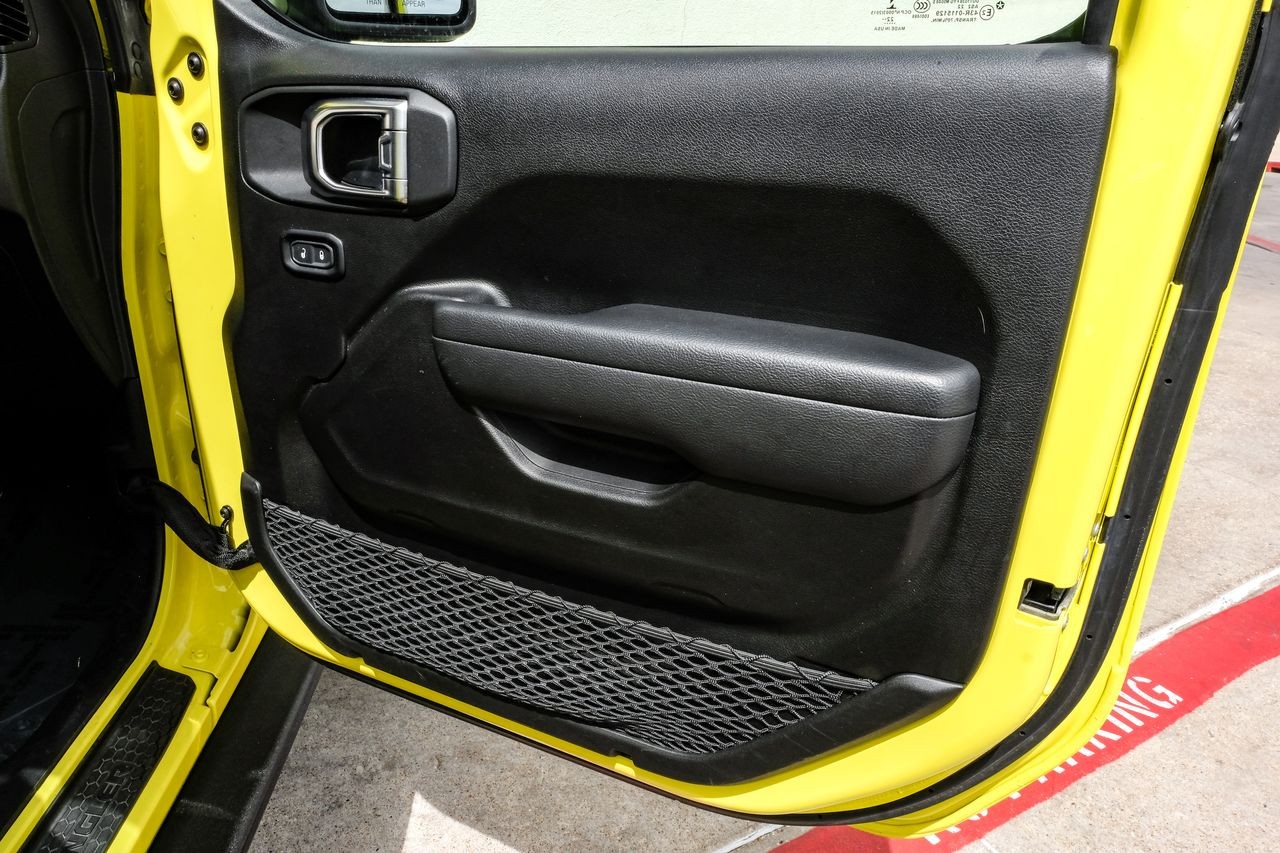 Jeep Wrangler 4xe Vehicle Main Gallery Image 42