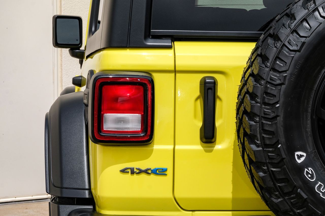 Jeep Wrangler 4xe Vehicle Main Gallery Image 46