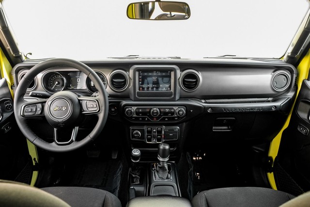 Jeep Wrangler 4xe Vehicle Main Gallery Image 15