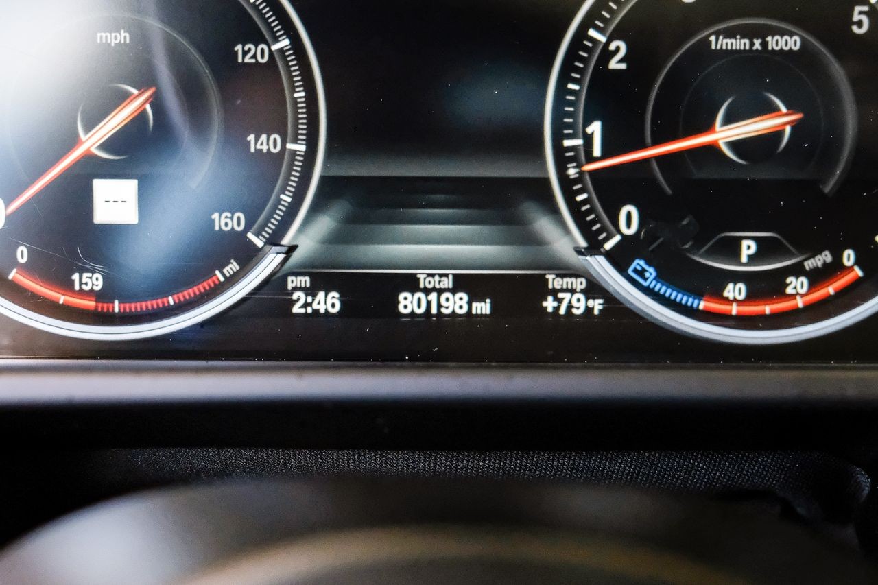 BMW X5 Vehicle Main Gallery Image 20