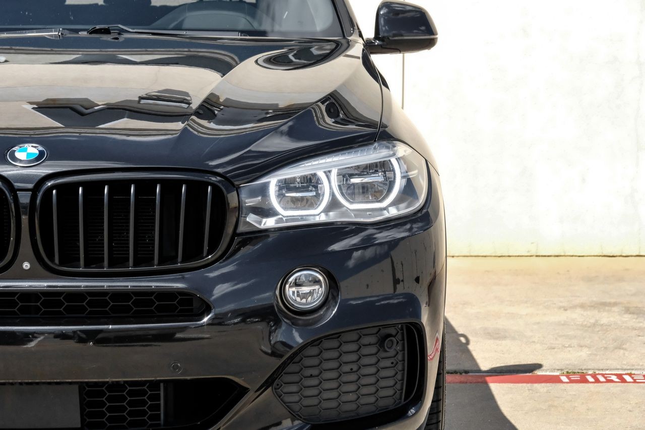 BMW X5 Vehicle Main Gallery Image 44