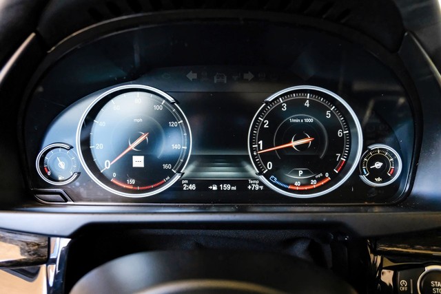 BMW X5 Vehicle Main Gallery Image 19