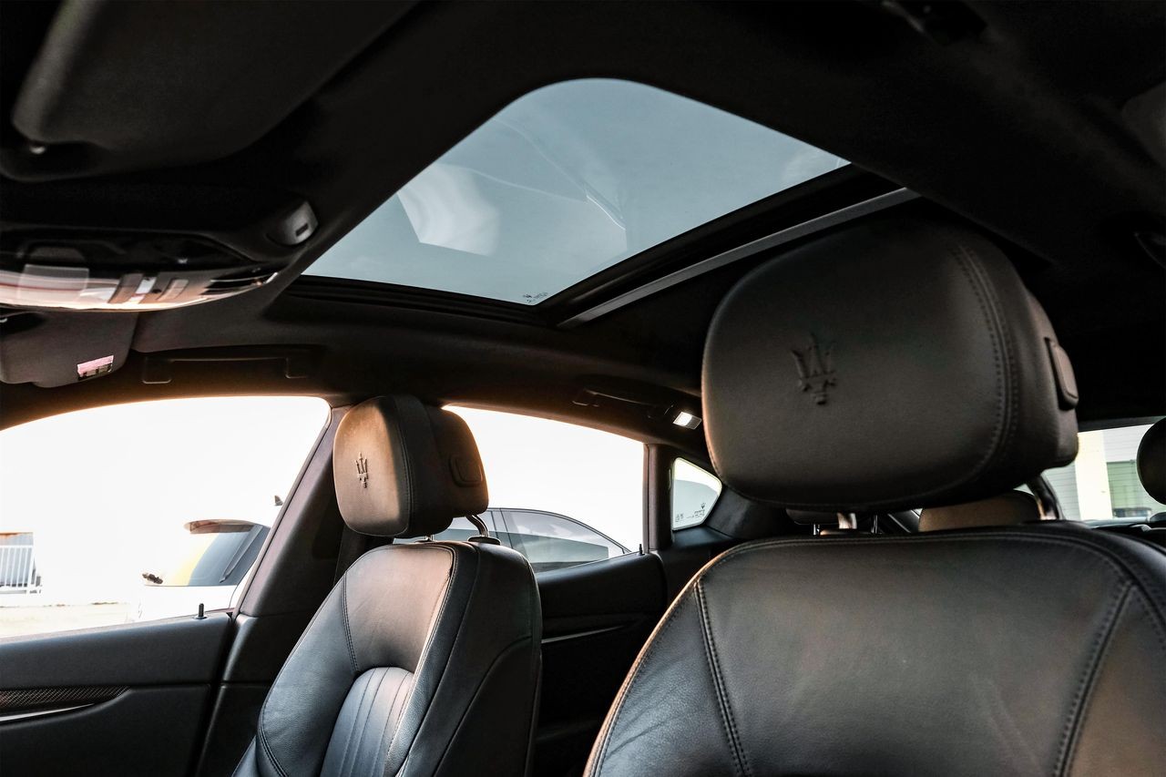 Maserati Levante Vehicle Main Gallery Image 05