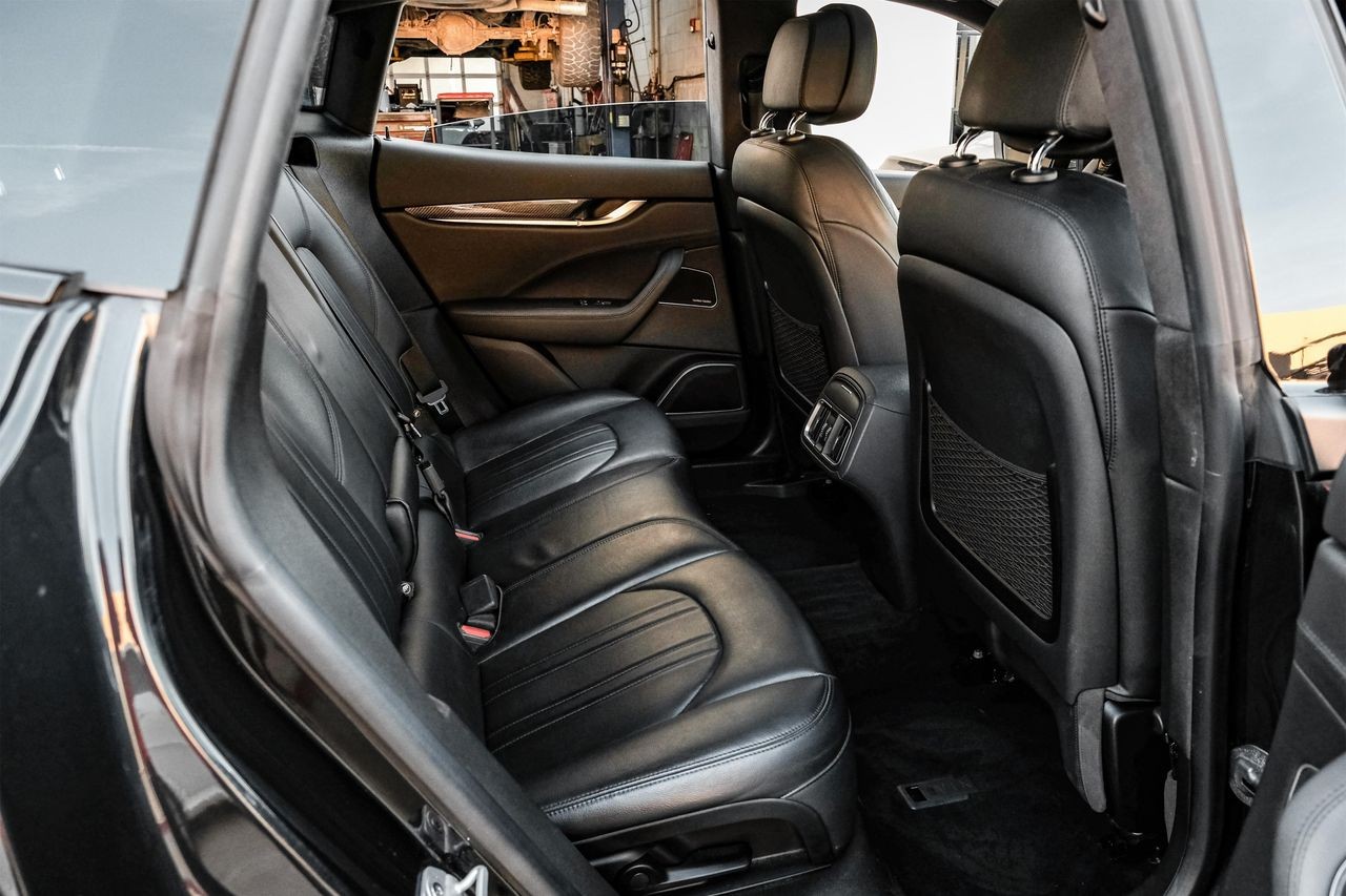 Maserati Levante Vehicle Main Gallery Image 38