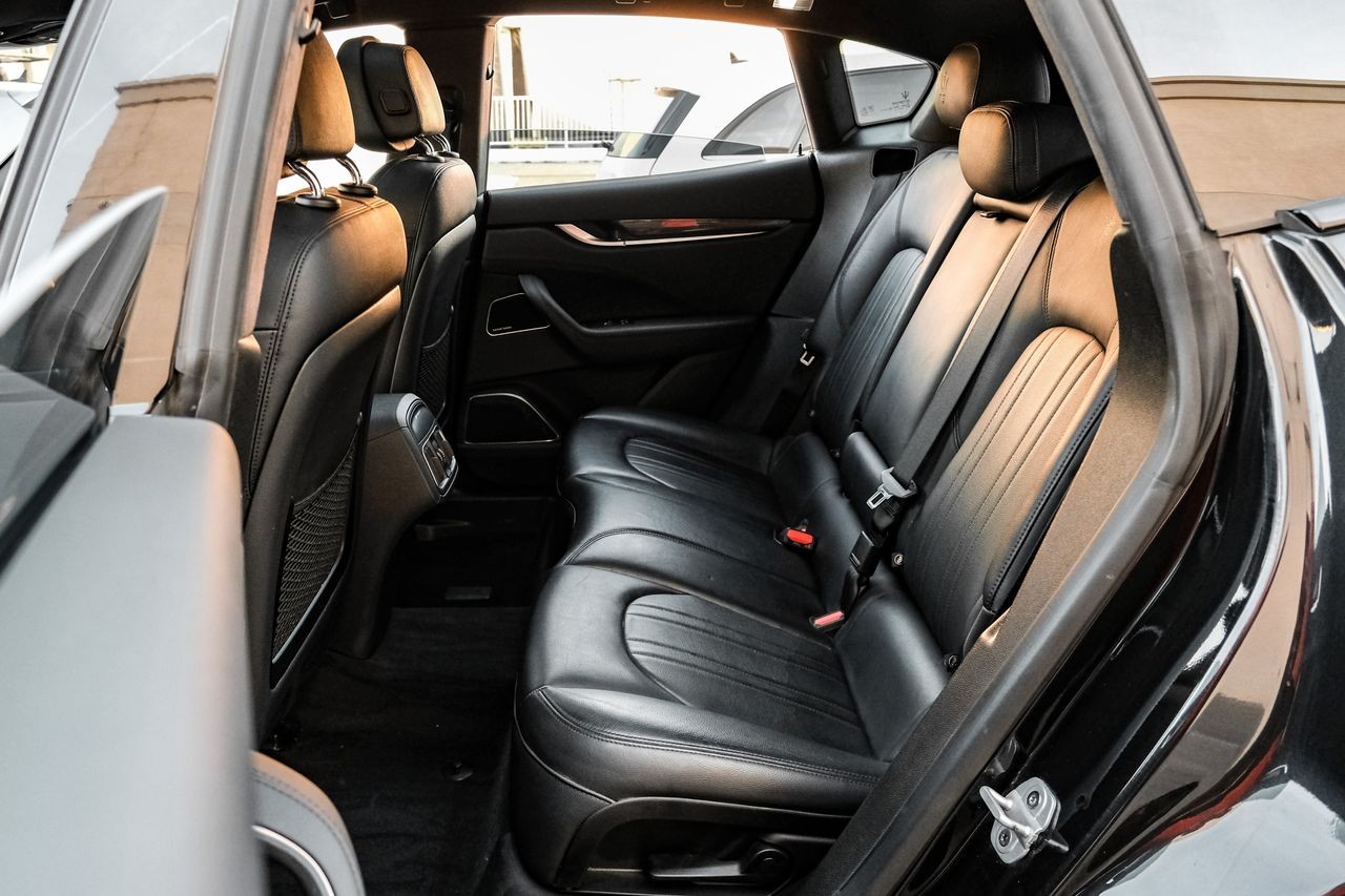 Maserati Levante Vehicle Main Gallery Image 41