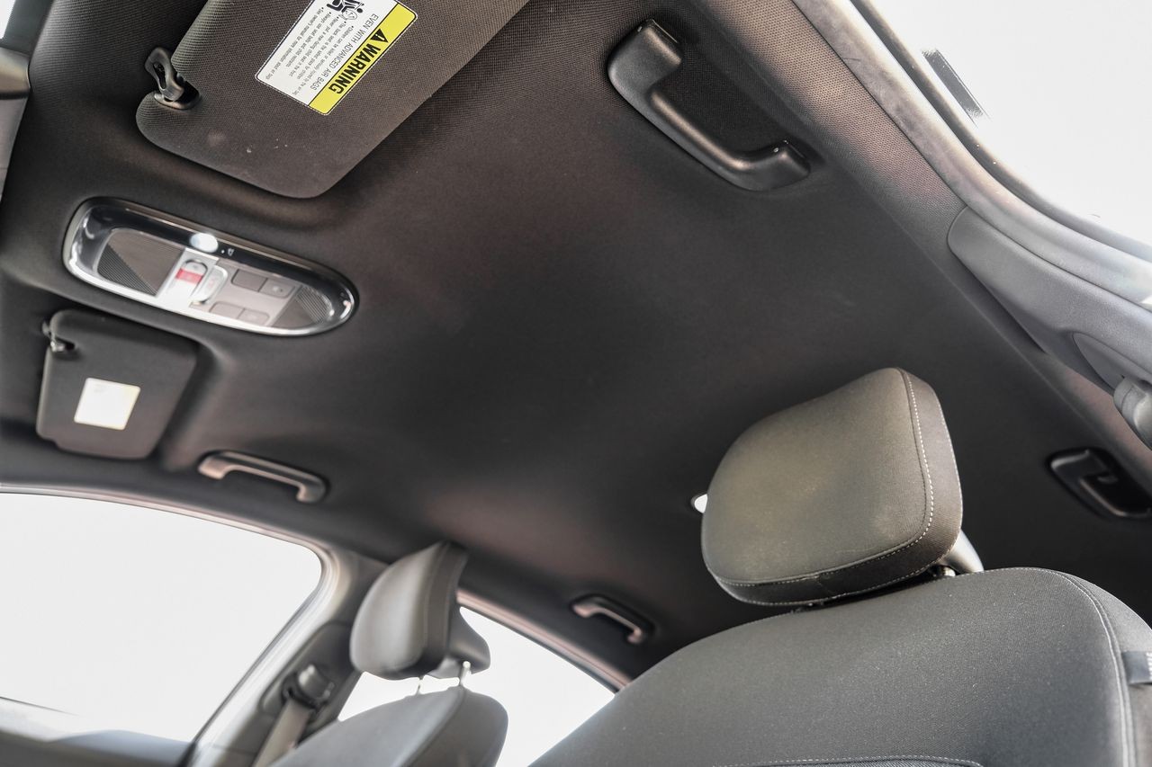 Hyundai IONIQ 6 Vehicle Main Gallery Image 31