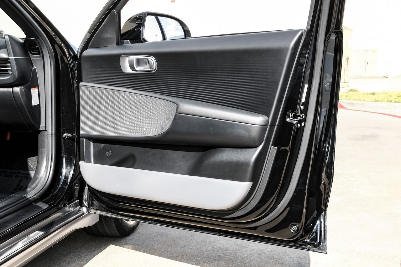 Hyundai IONIQ 6 Vehicle Main Gallery Image 43