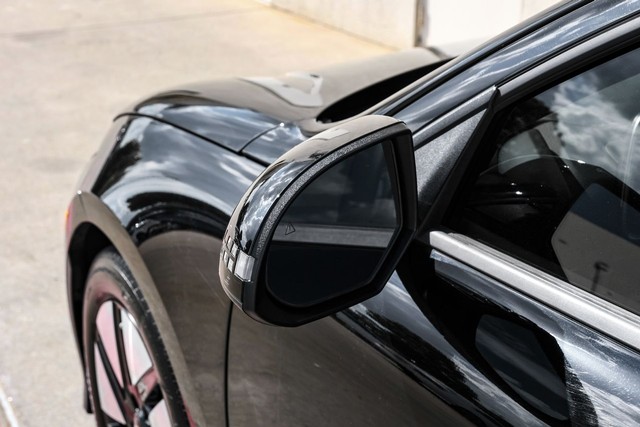 Hyundai IONIQ 6 Vehicle Main Gallery Image 41