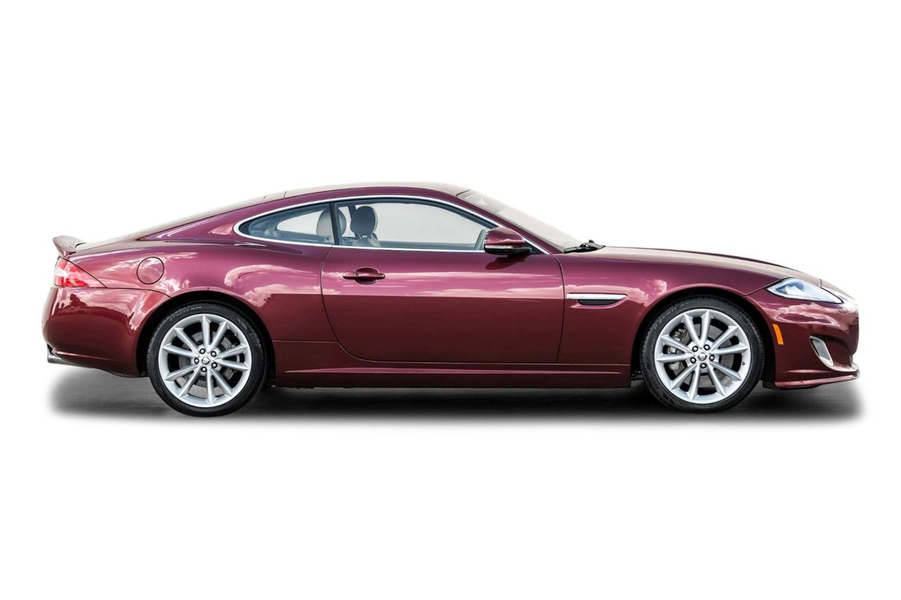 Jaguar XK Vehicle Main Gallery Image 07