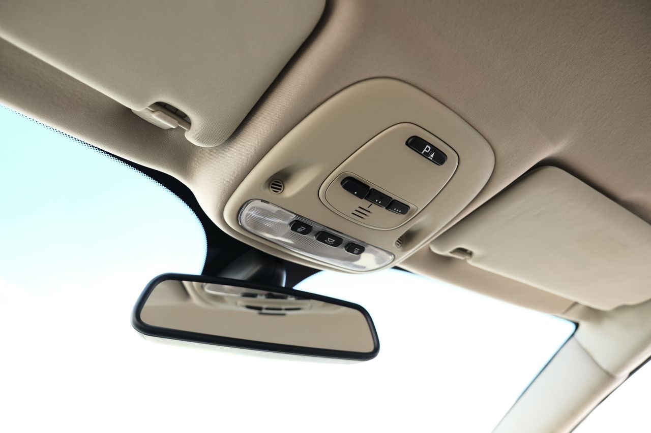 Jaguar XK Vehicle Main Gallery Image 21