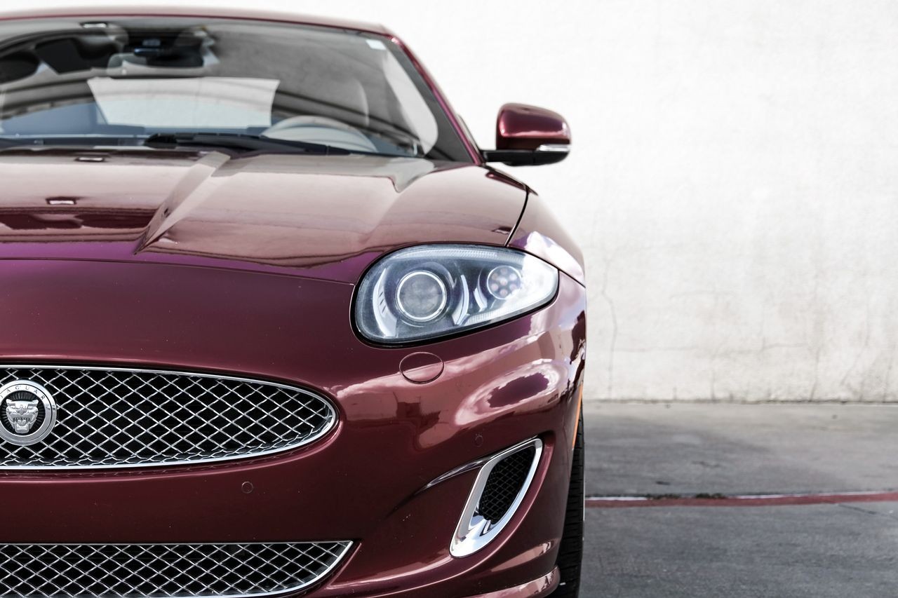 Jaguar XK Vehicle Main Gallery Image 33