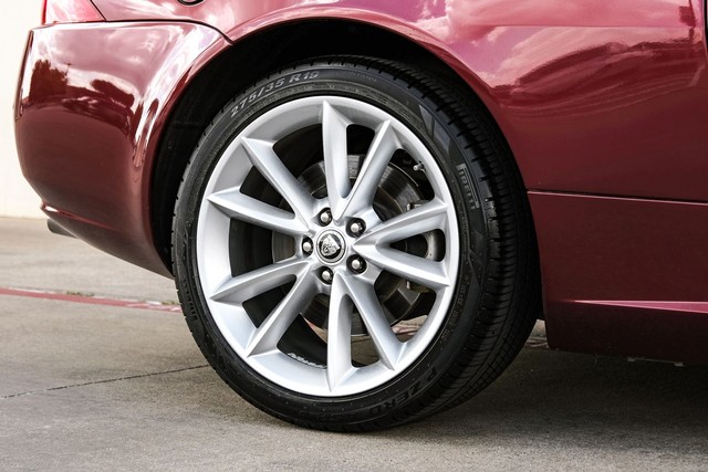 Jaguar XK Vehicle Main Gallery Image 37