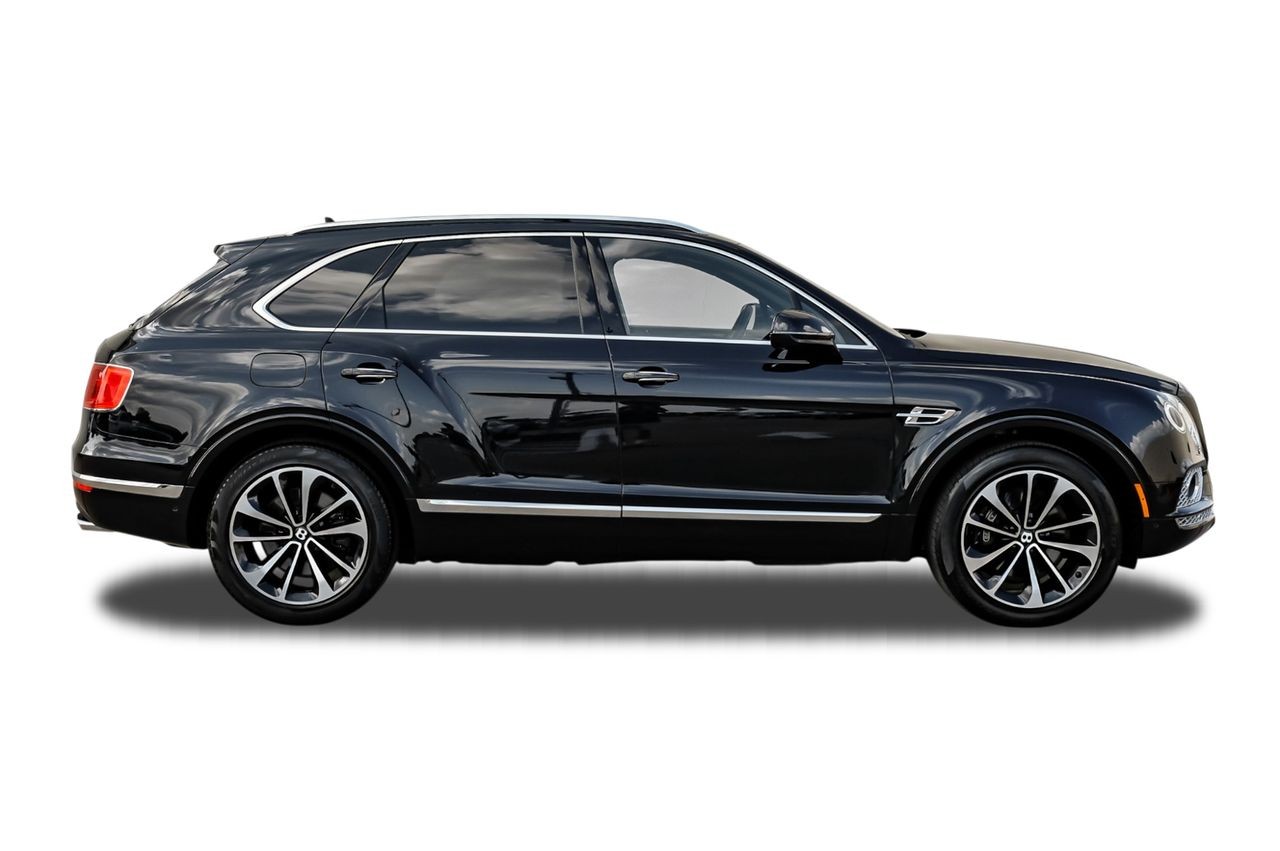 Bentley Bentayga Vehicle Main Gallery Image 08