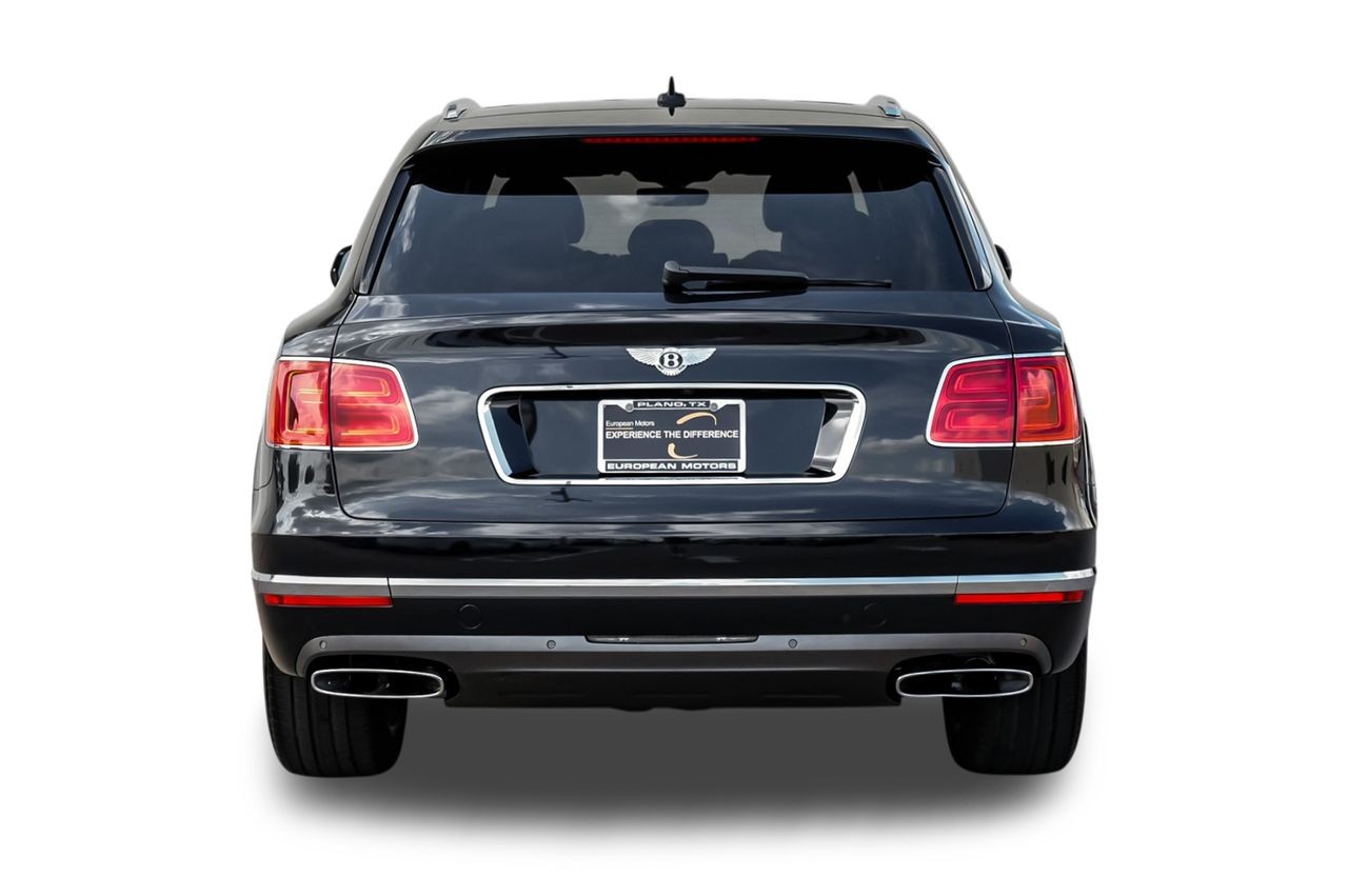 Bentley Bentayga Vehicle Main Gallery Image 10