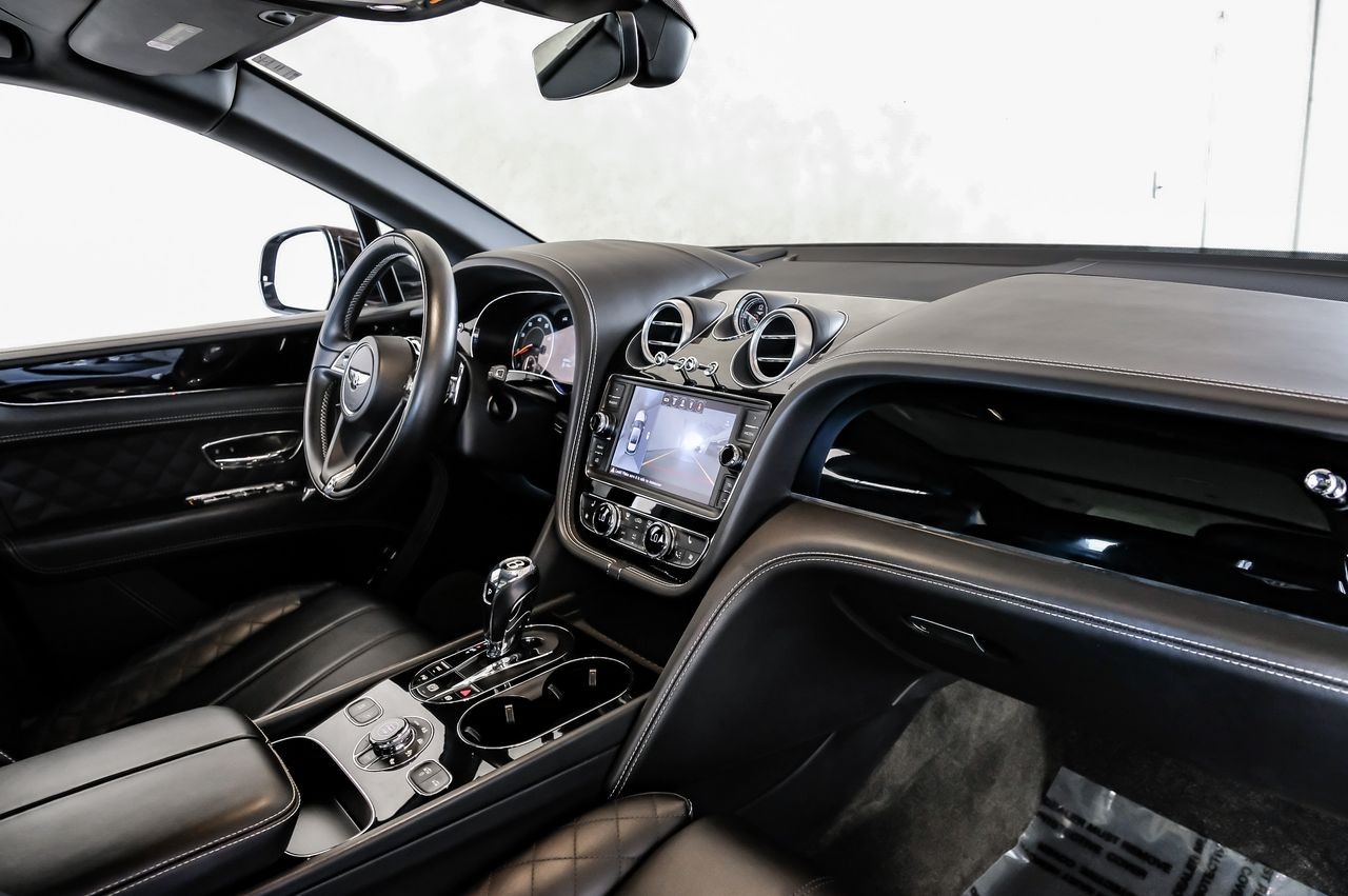 Bentley Bentayga Vehicle Main Gallery Image 12