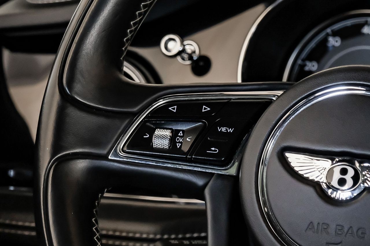Bentley Bentayga Vehicle Main Gallery Image 17