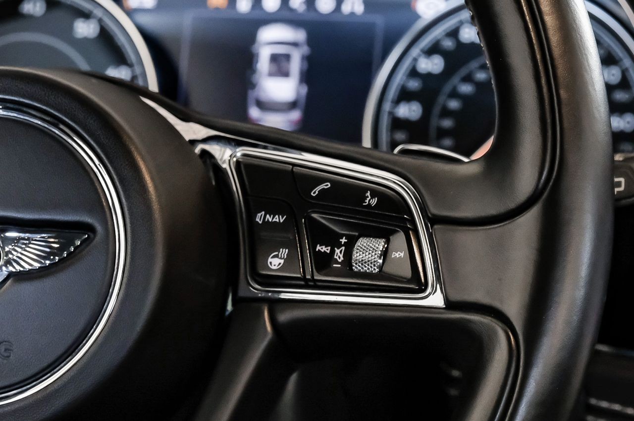 Bentley Bentayga Vehicle Main Gallery Image 18