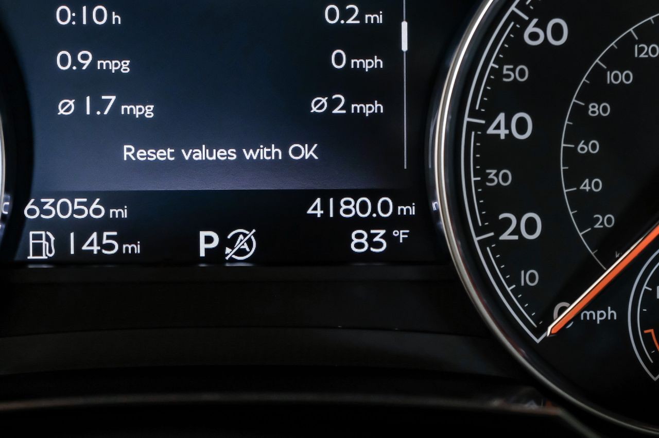 Bentley Bentayga Vehicle Main Gallery Image 20