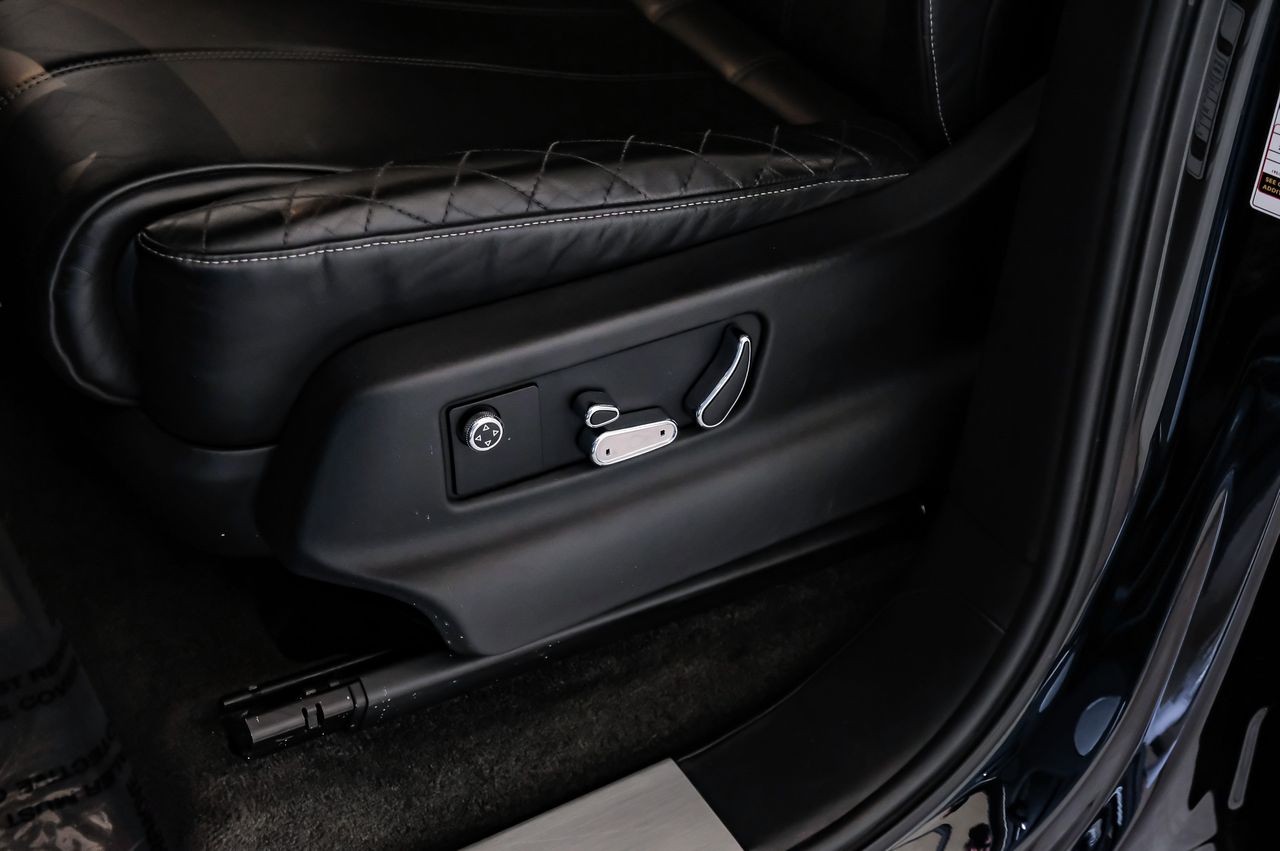 Bentley Bentayga Vehicle Main Gallery Image 38