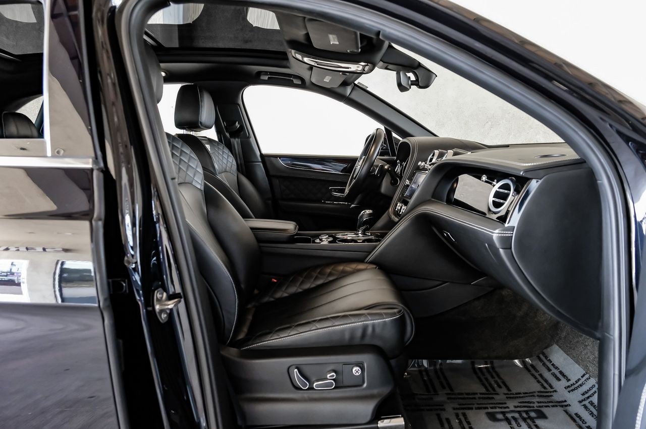 Bentley Bentayga Vehicle Main Gallery Image 39