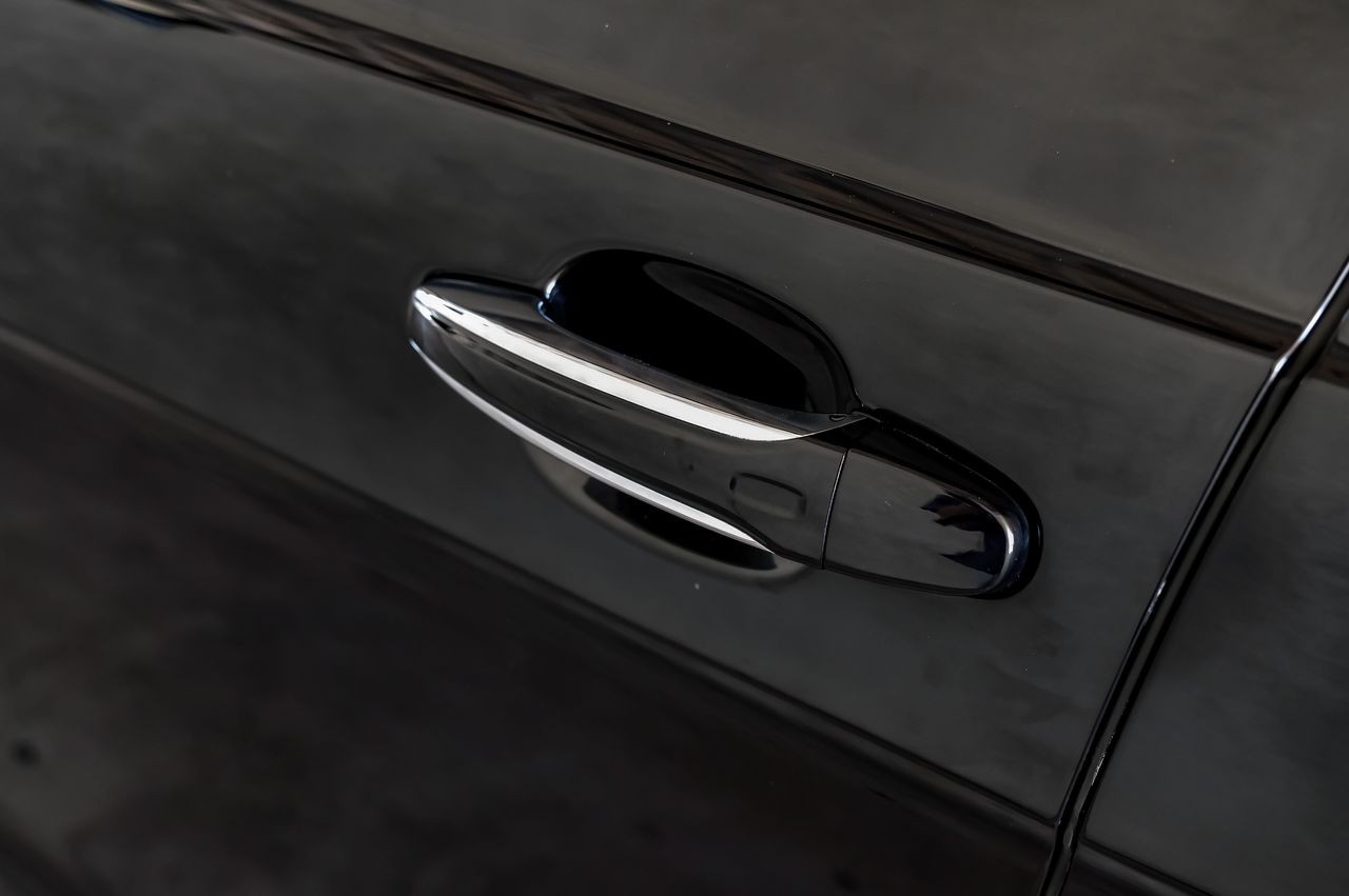 Bentley Bentayga Vehicle Main Gallery Image 47