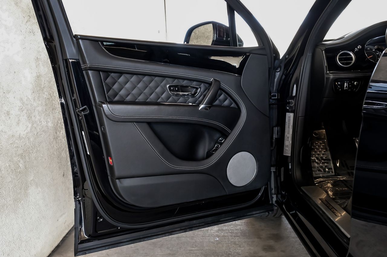 Bentley Bentayga Vehicle Main Gallery Image 48