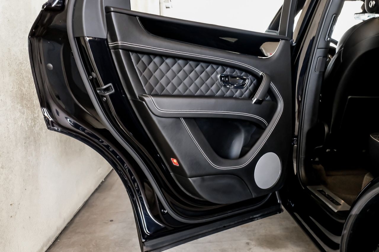 Bentley Bentayga Vehicle Main Gallery Image 51
