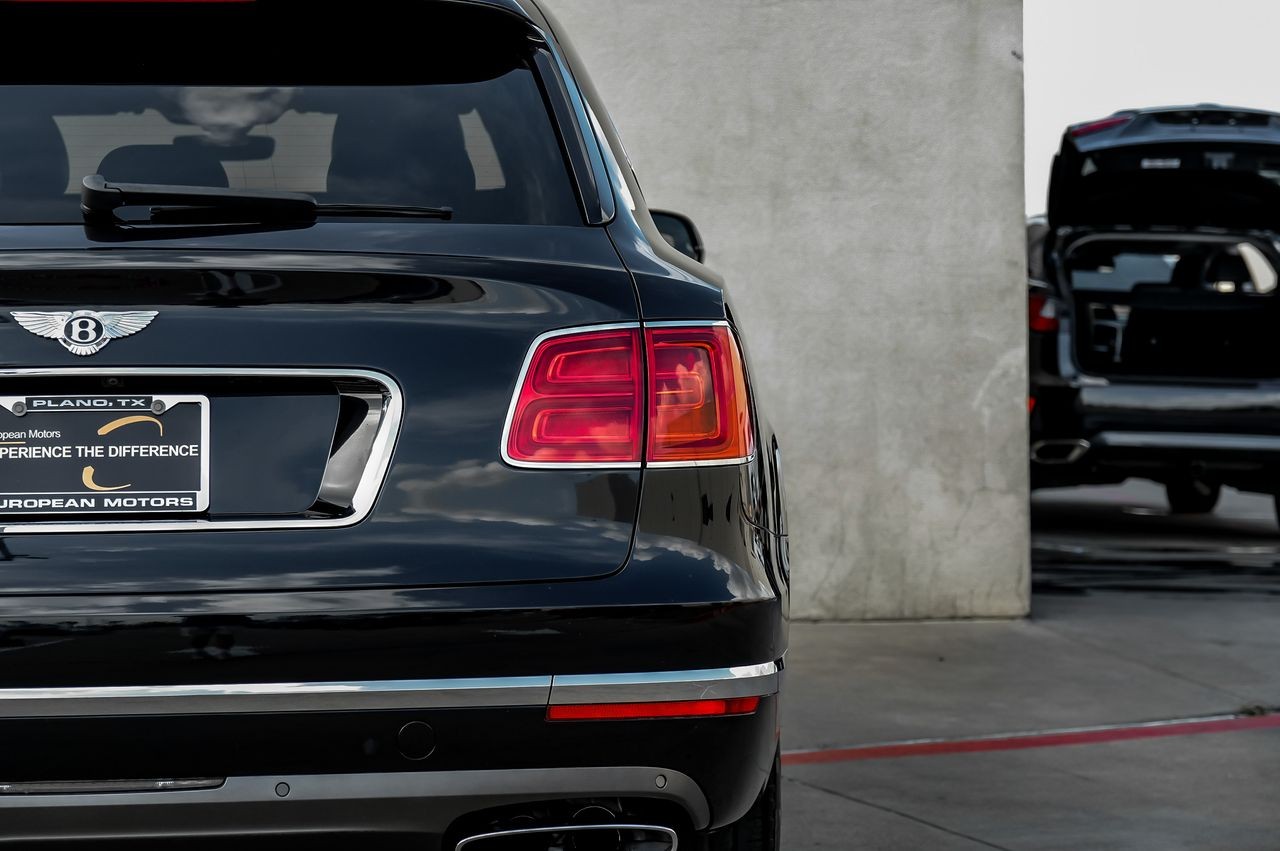Bentley Bentayga Vehicle Main Gallery Image 54