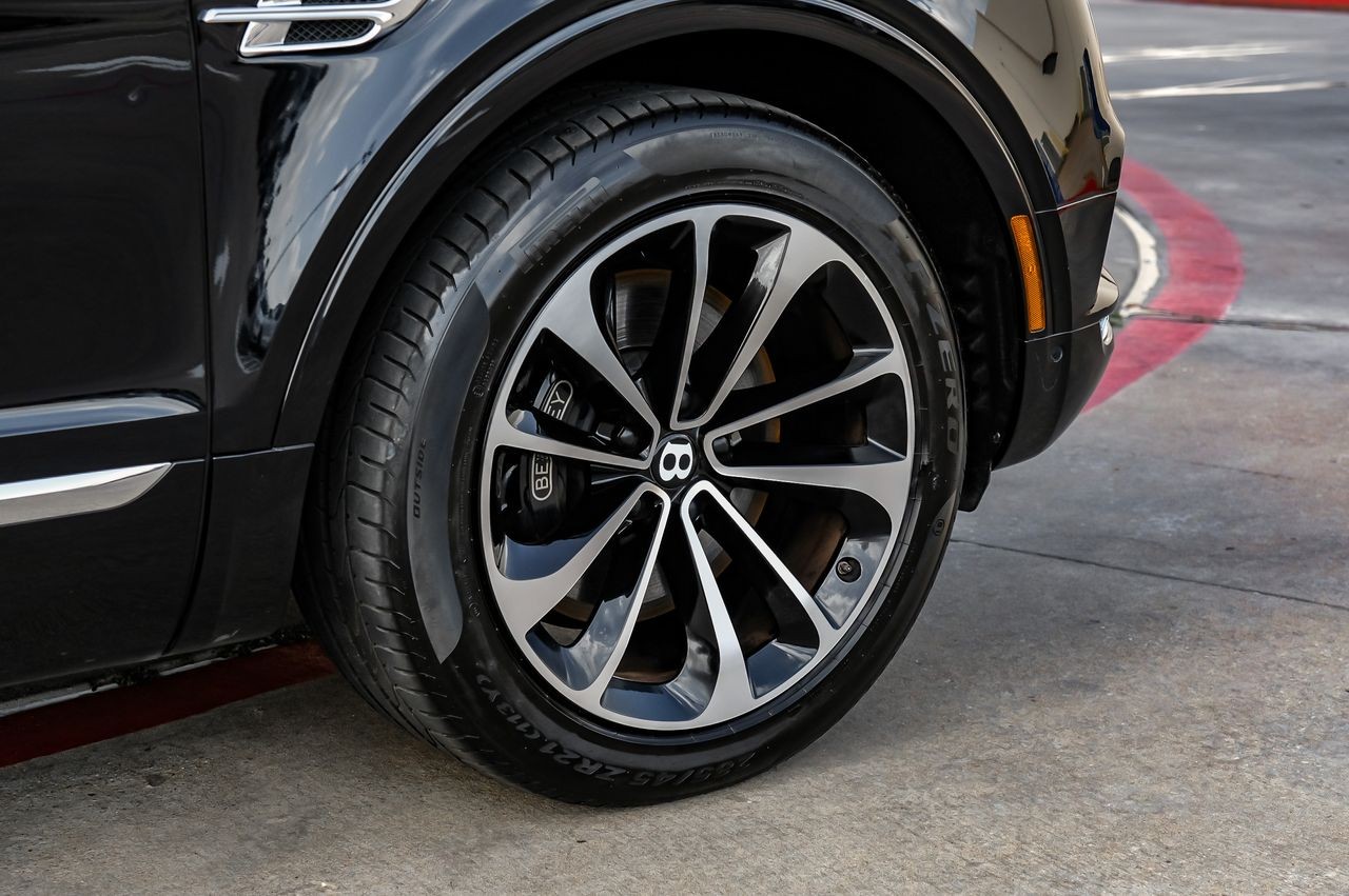 Bentley Bentayga Vehicle Main Gallery Image 59