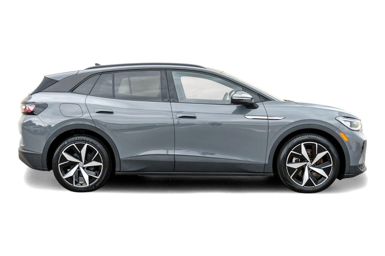 Volkswagen ID.4 Vehicle Main Gallery Image 08