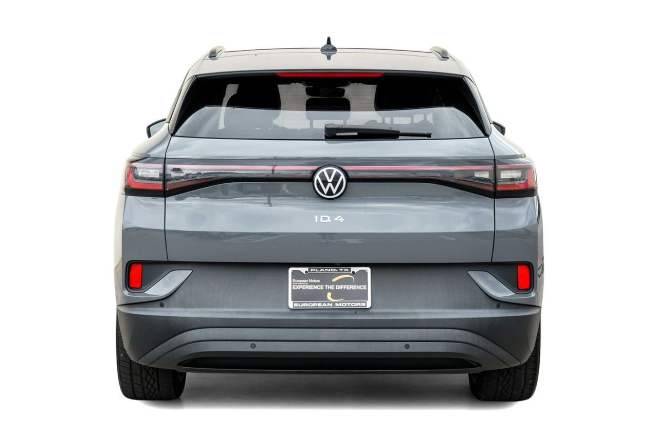 Volkswagen ID.4 Vehicle Main Gallery Image 10