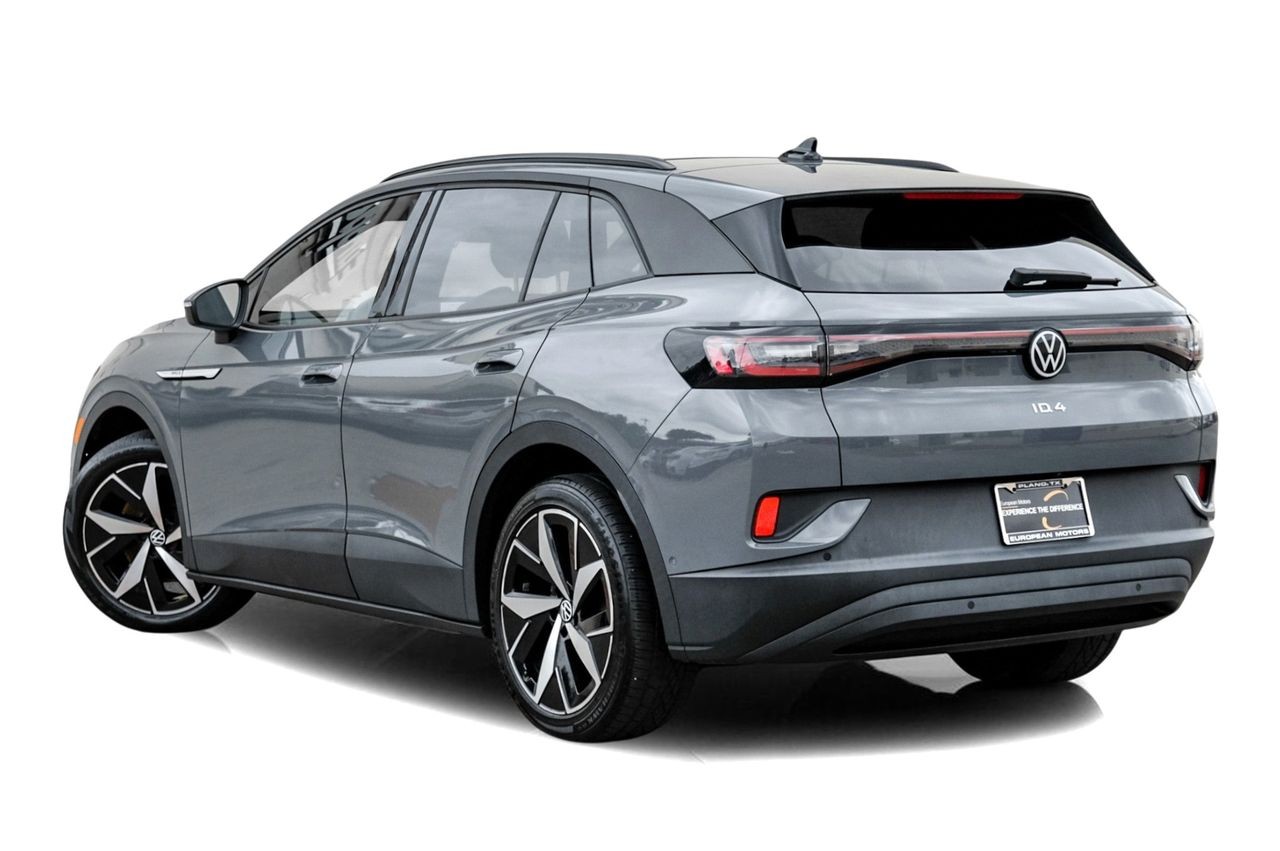 Volkswagen ID.4 Vehicle Main Gallery Image 11