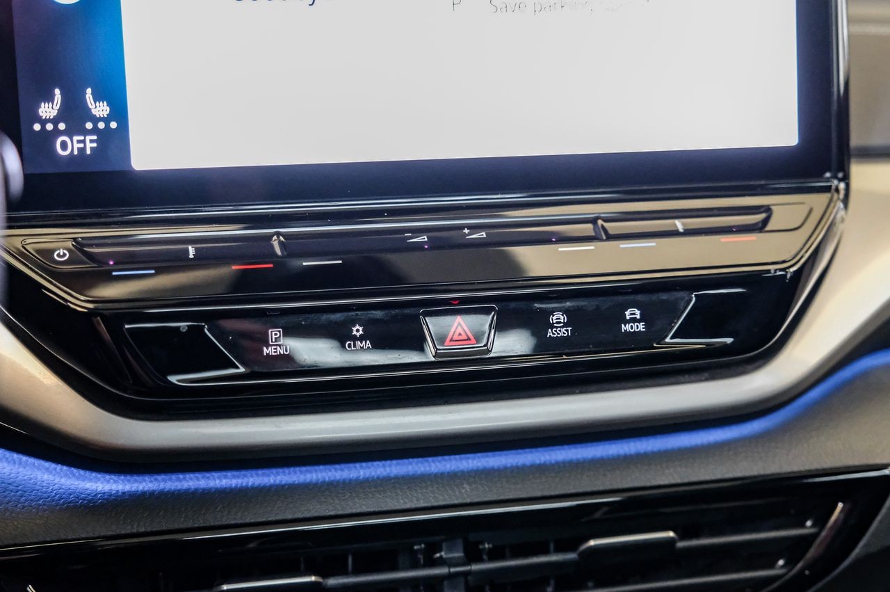 Volkswagen ID.4 Vehicle Main Gallery Image 28