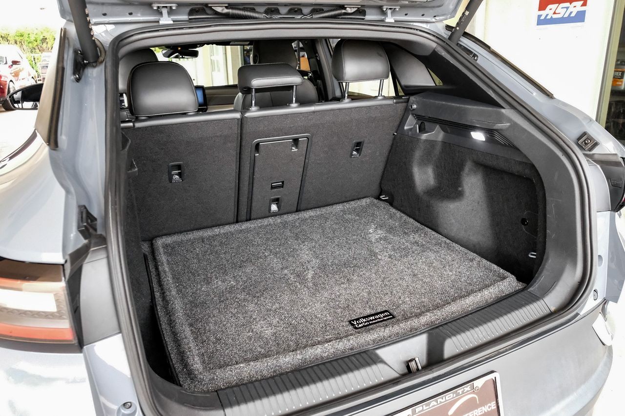 Volkswagen ID.4 Vehicle Main Gallery Image 53