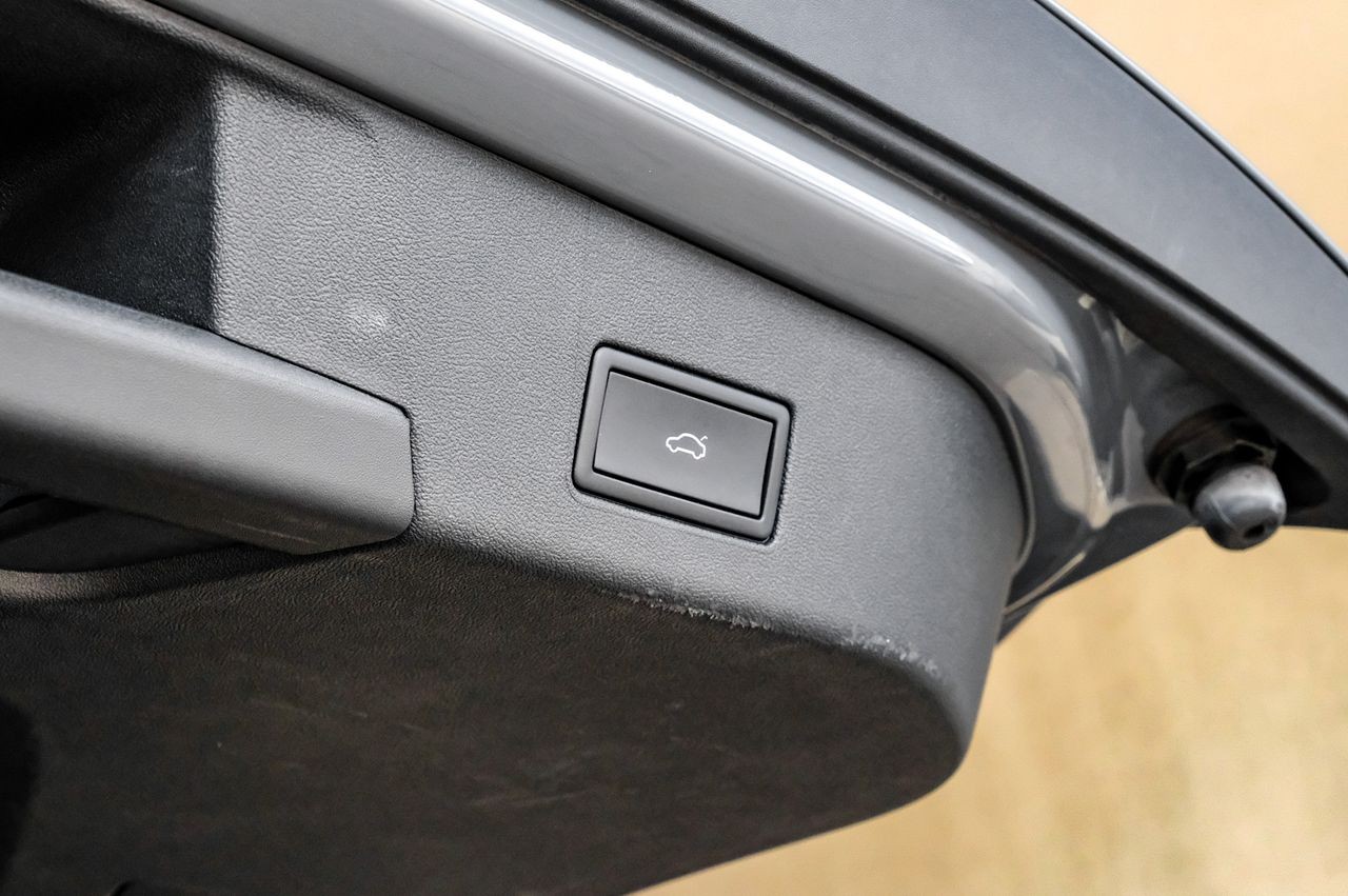 Volkswagen ID.4 Vehicle Main Gallery Image 54