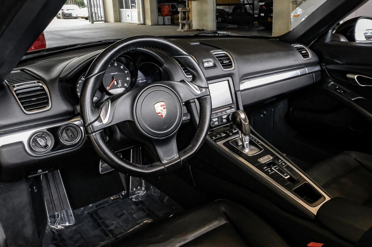 Porsche Boxster Vehicle Main Gallery Image 03