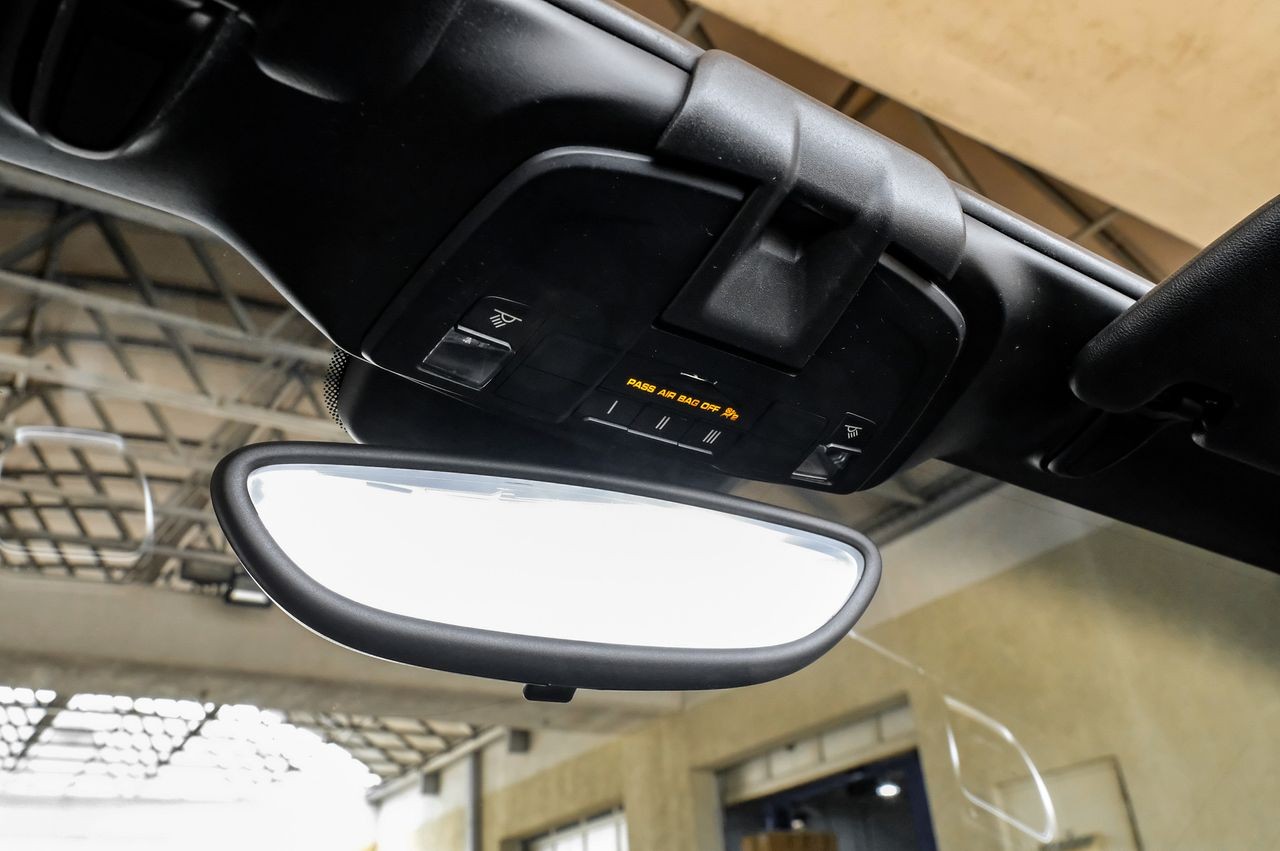 Porsche Boxster Vehicle Main Gallery Image 17