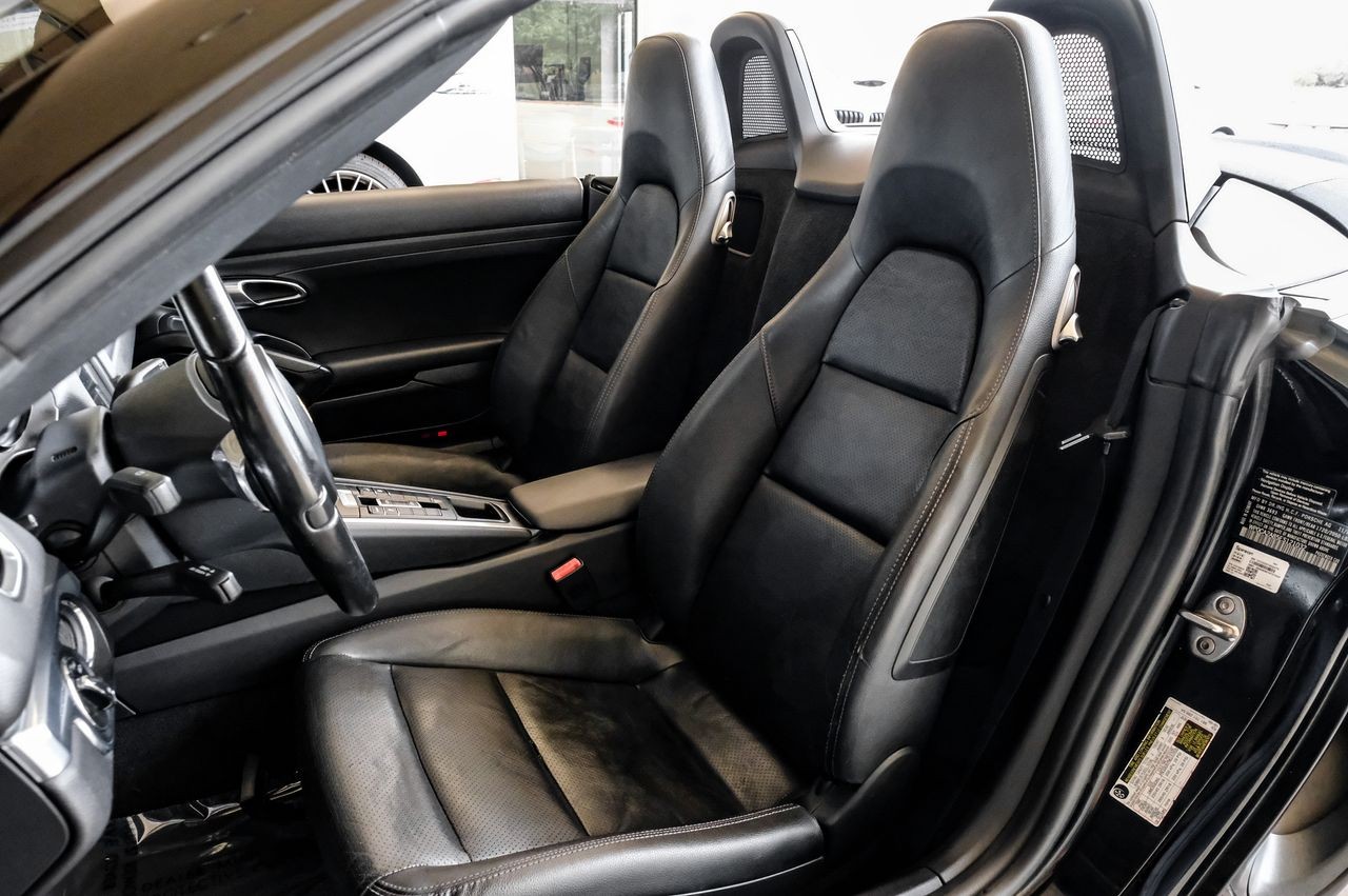 Porsche Boxster Vehicle Main Gallery Image 26