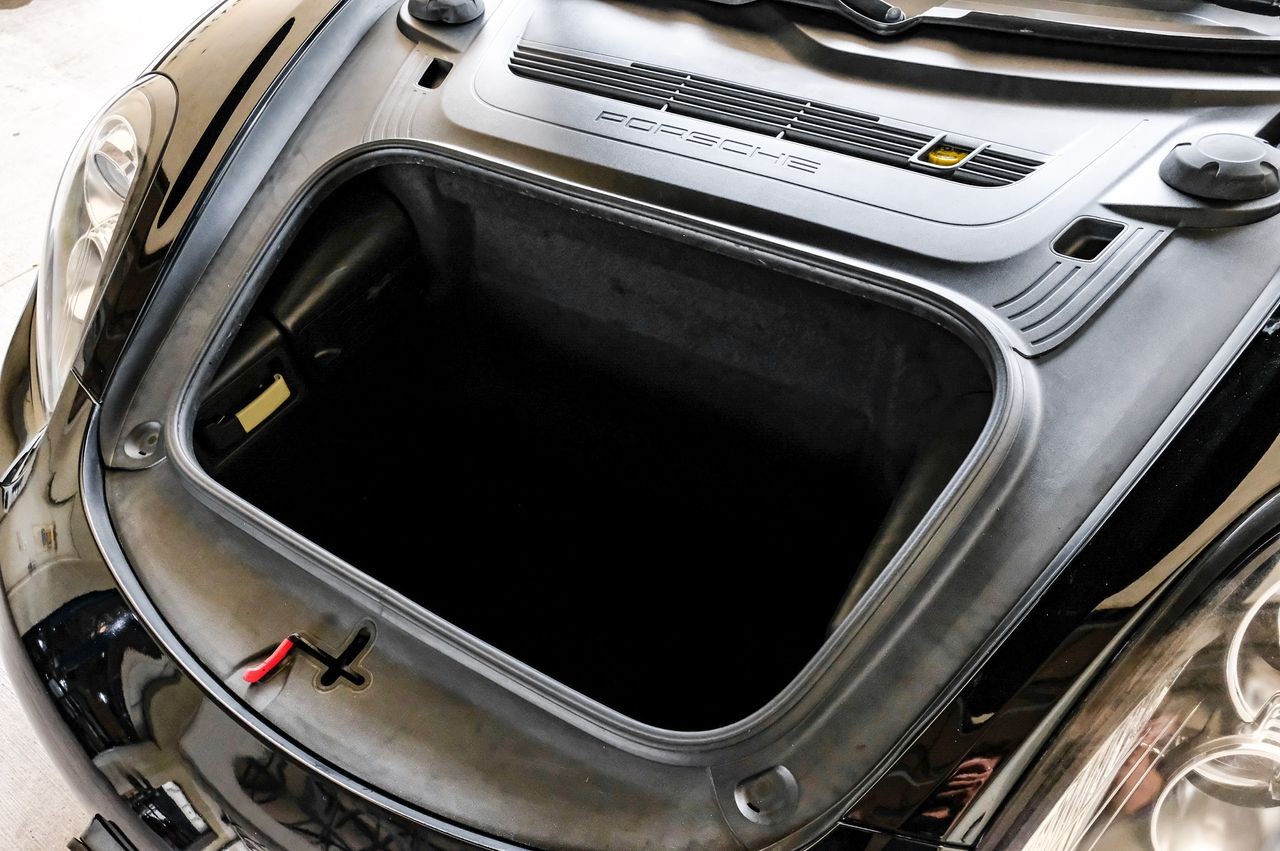 Porsche Boxster Vehicle Main Gallery Image 37