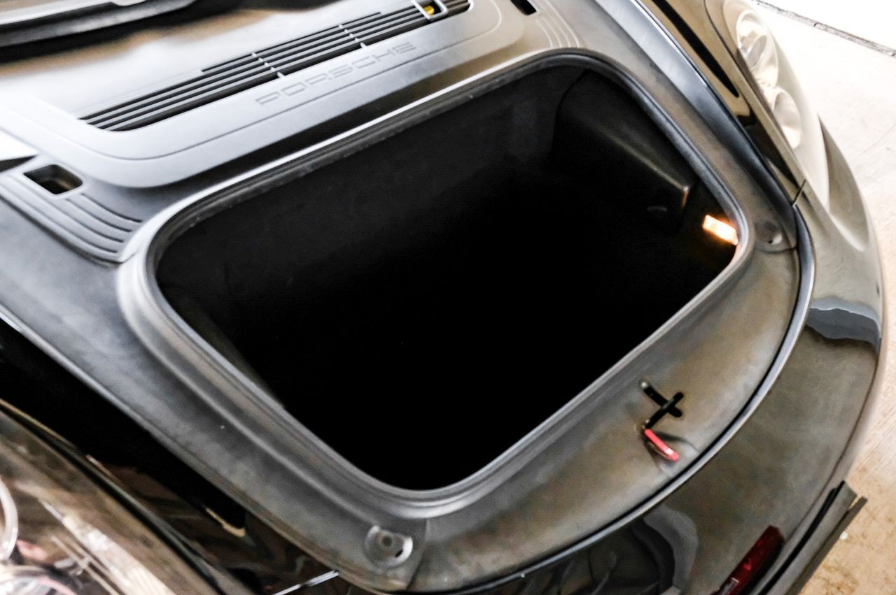 Porsche Boxster Vehicle Main Gallery Image 39