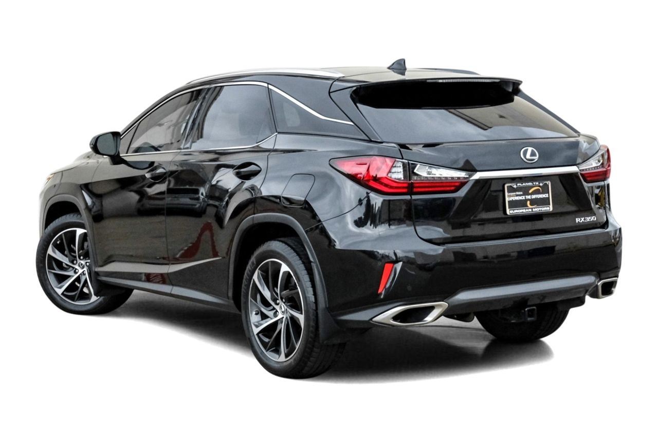 Lexus RX Vehicle Main Gallery Image 11