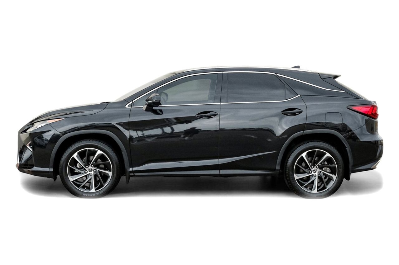 Lexus RX Vehicle Main Gallery Image 12