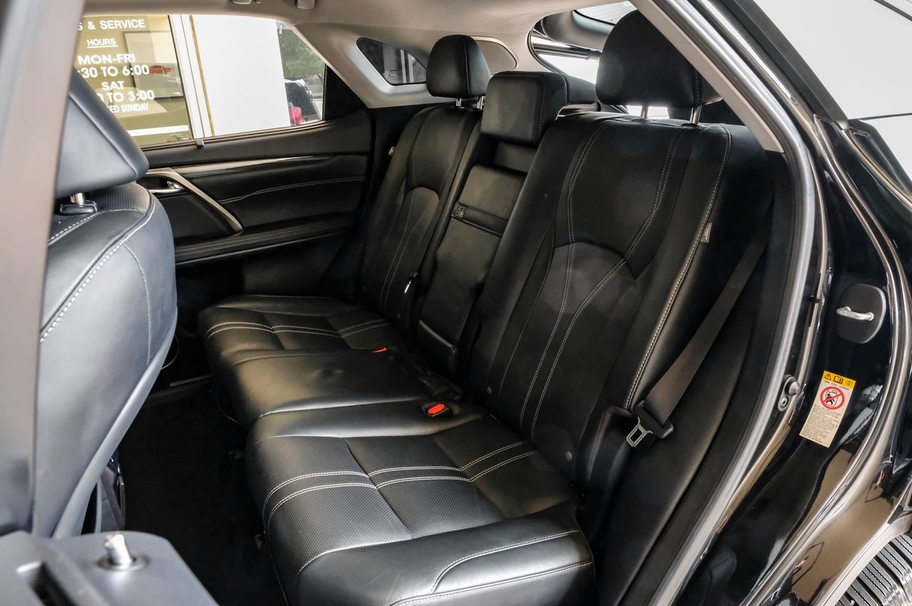 Lexus RX Vehicle Main Gallery Image 41