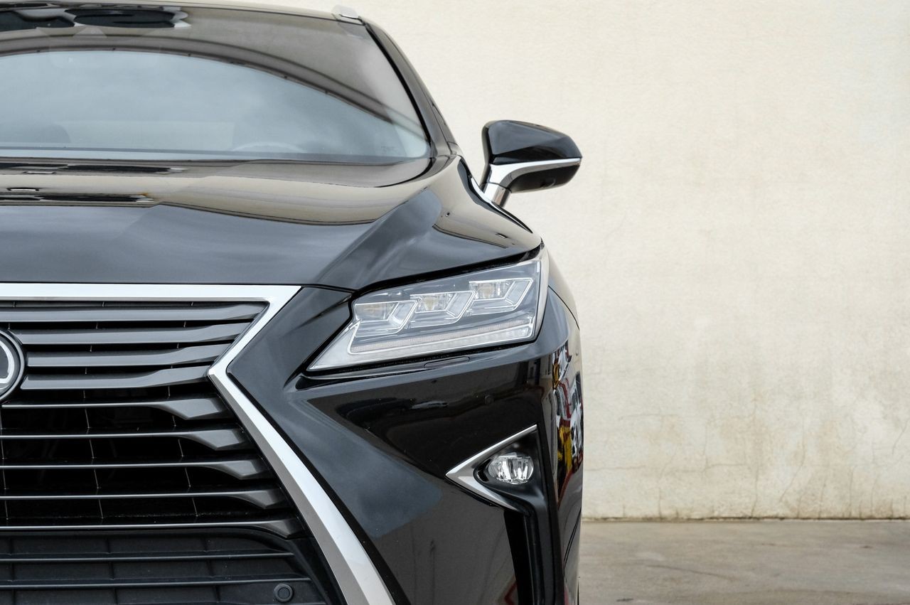 Lexus RX Vehicle Main Gallery Image 49