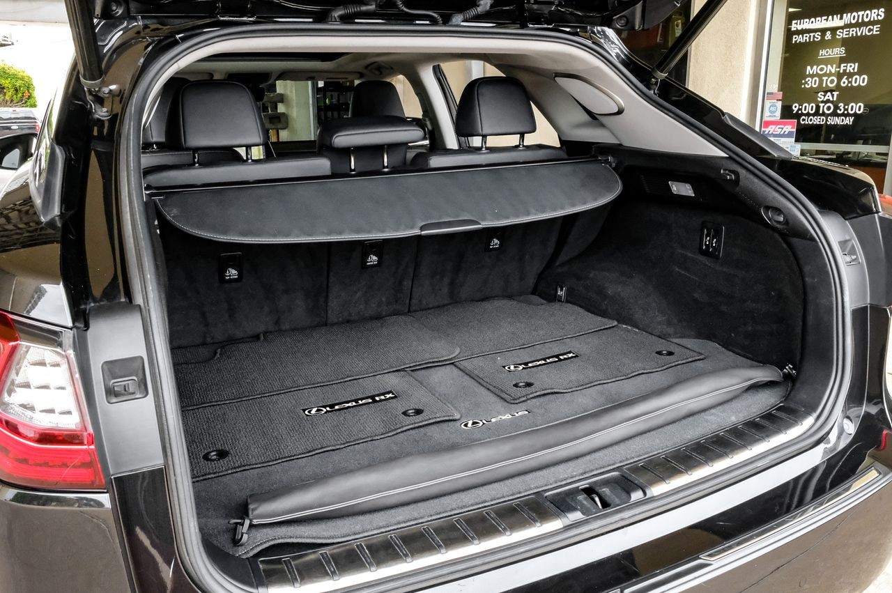 Lexus RX Vehicle Main Gallery Image 52