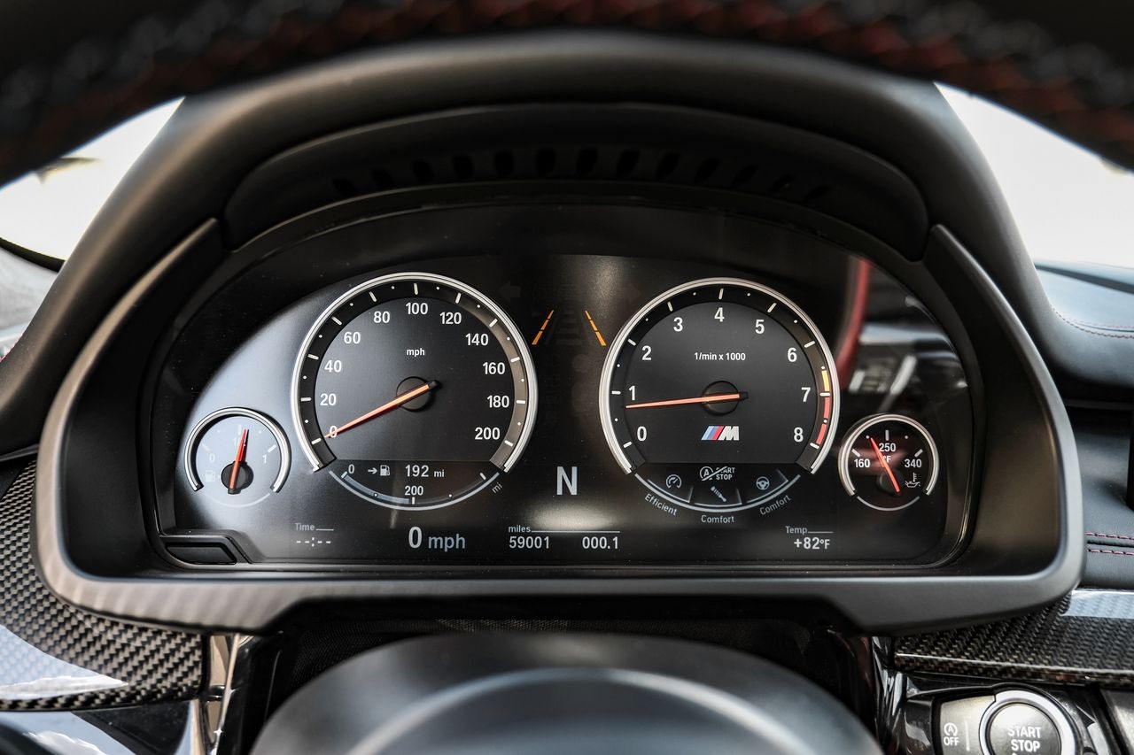 BMW X5 M Vehicle Main Gallery Image 19